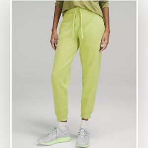 Lululemon Neon Yellow Jogger Pants Women - size 6